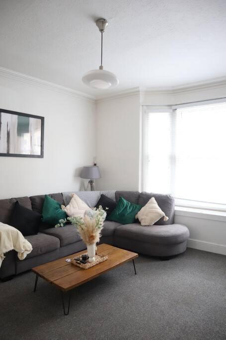 Spacious 1 Bedroom Apartment Leicester Luaran gambar